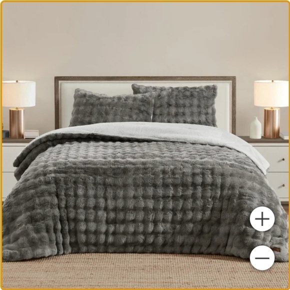 (5)Frye faux-fur 3piece comforter set - Picture 3 of 7